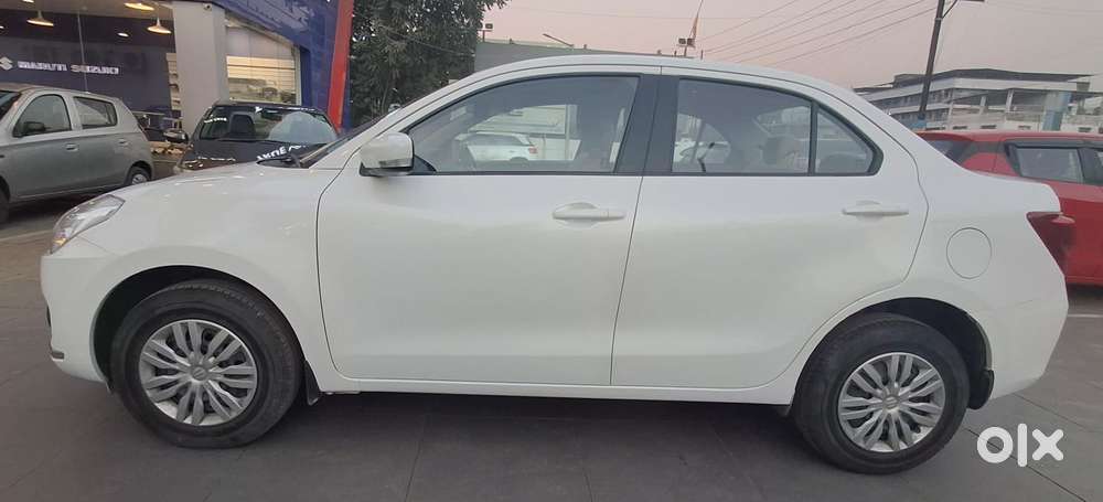 Maruti Suzuki Dzire 1.2 Vxi, 2018, Petrol