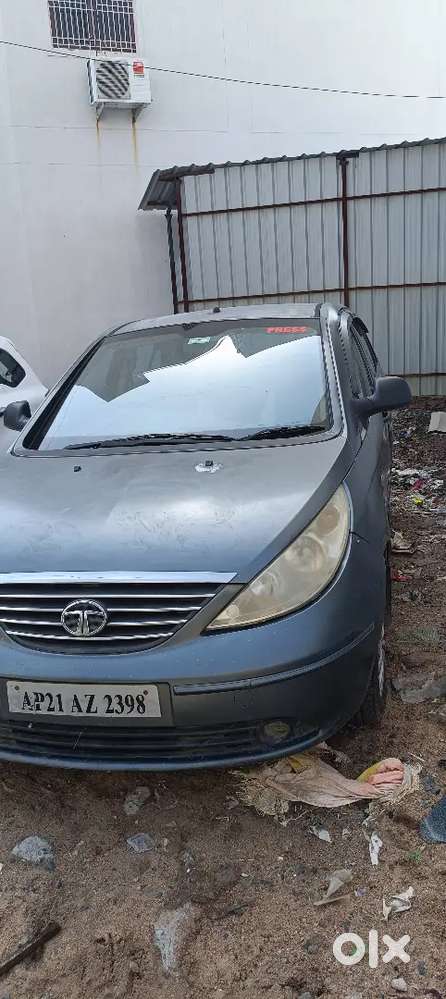Front Tyres 90% Back Tyres 60%, New Touch Display, Reverse Camera,