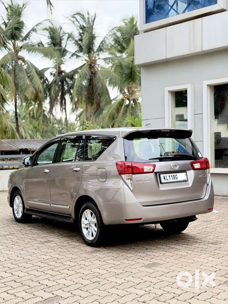 Toyota Innova Crysta 2.4 V, 2017, Diesel