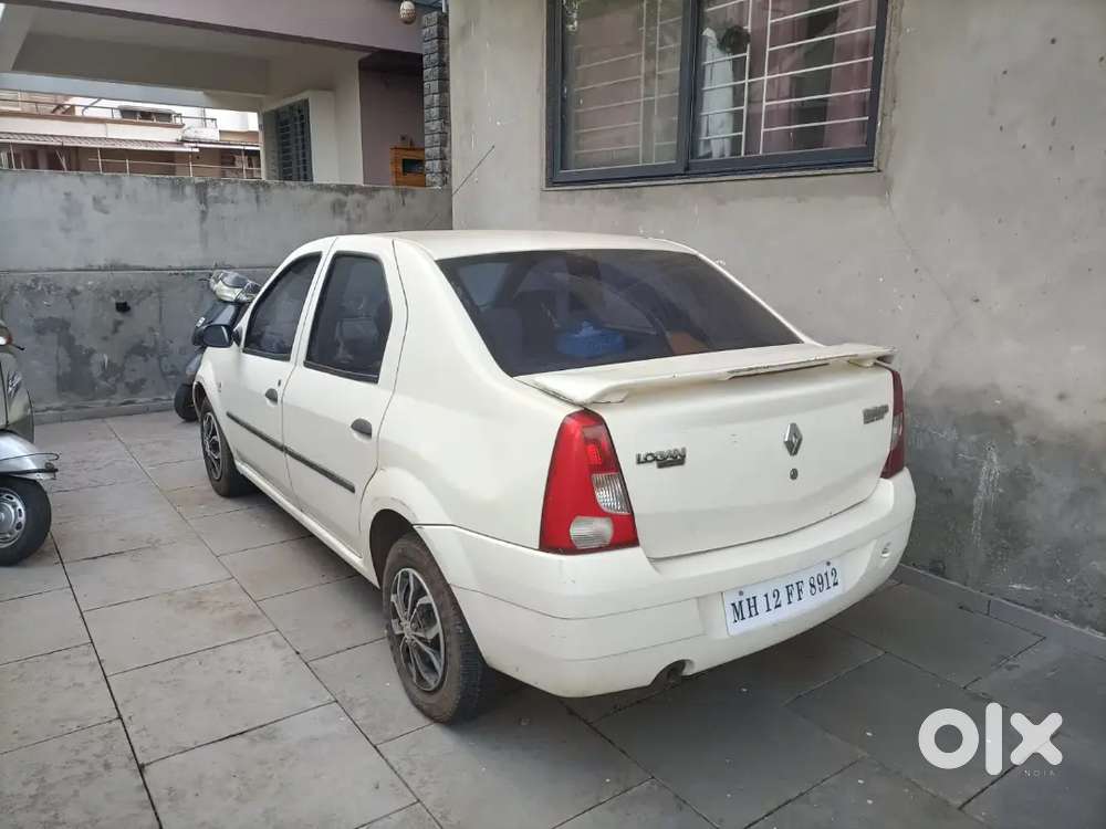 Saloon Perl White