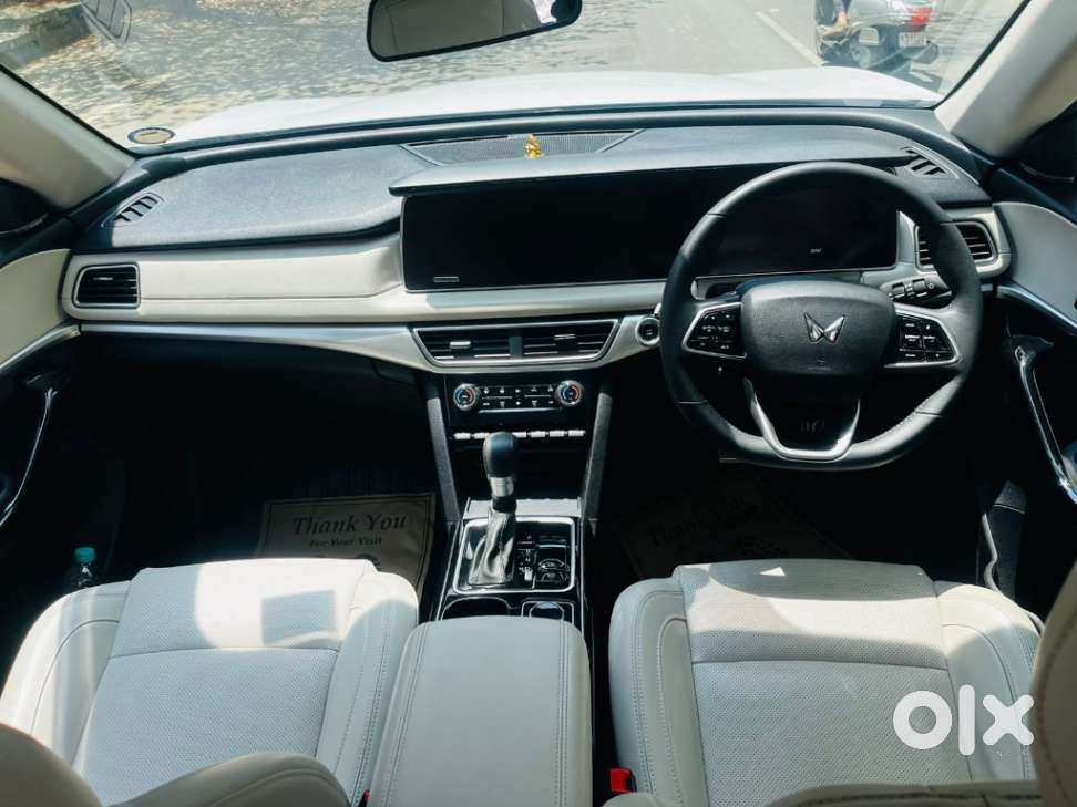 Mahindra Xuv700 2.2 Ax 7 Diesel At Luxury Pack Str Awd, 2023, Diesel