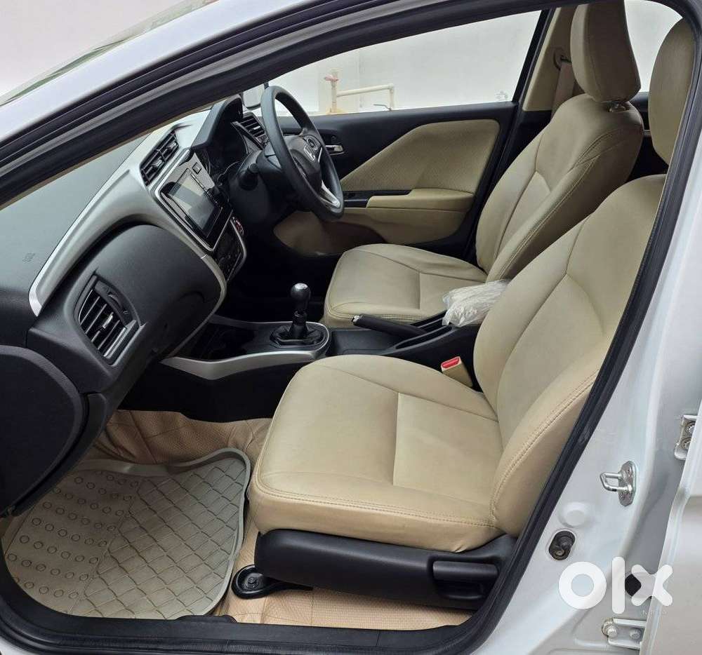 Honda City V Mt Sunroof, 2022, Petrol