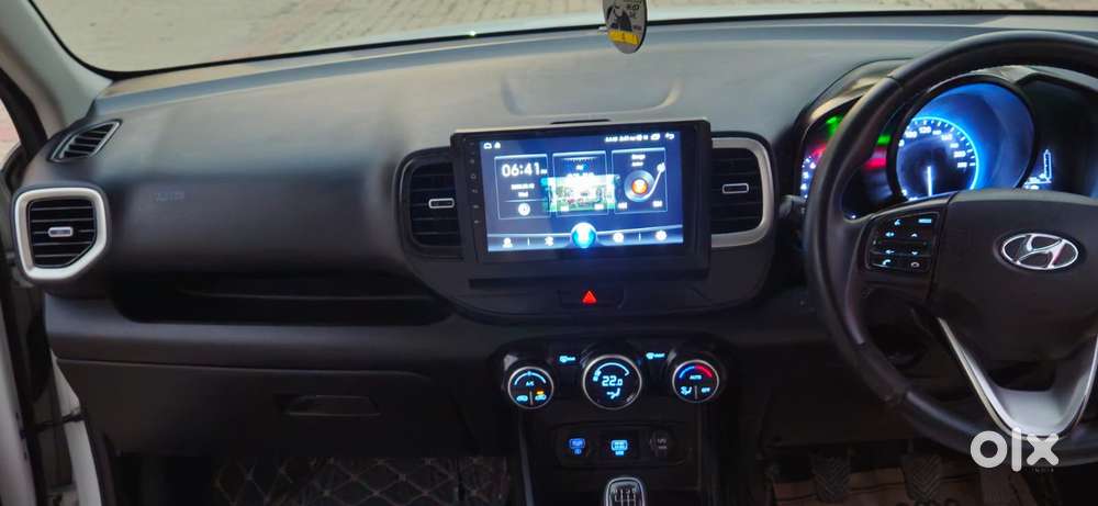 Hyundai Venue, 2021, Petrol