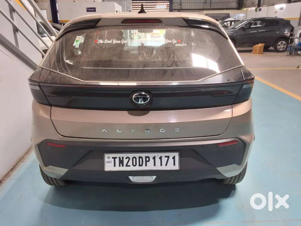 Tata Altroz 1.2 Petrol 2026