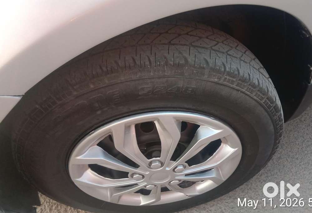 Maruti Suzuki Swift Vxi 1.2 Abs Bs-iv, 2012, Petrol