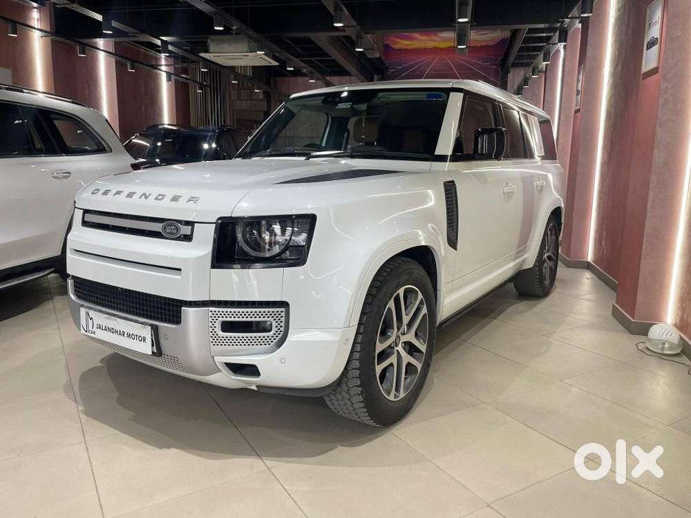 Land Rover Defender 3.0 L 130 Hse, 2023, Petrol