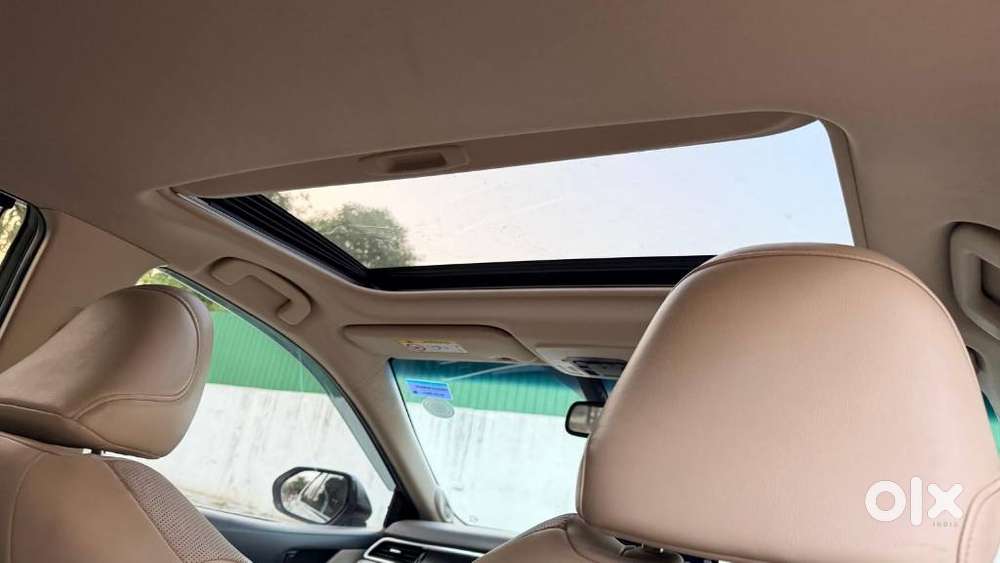 Toyota Camry Hybrid, 2023, Petrol