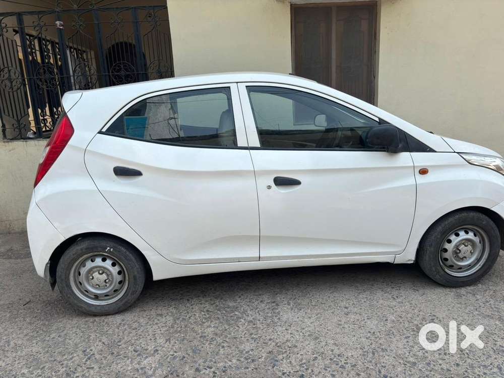 Hyundai Eon 2017 Petrol 60000 Km Driven
