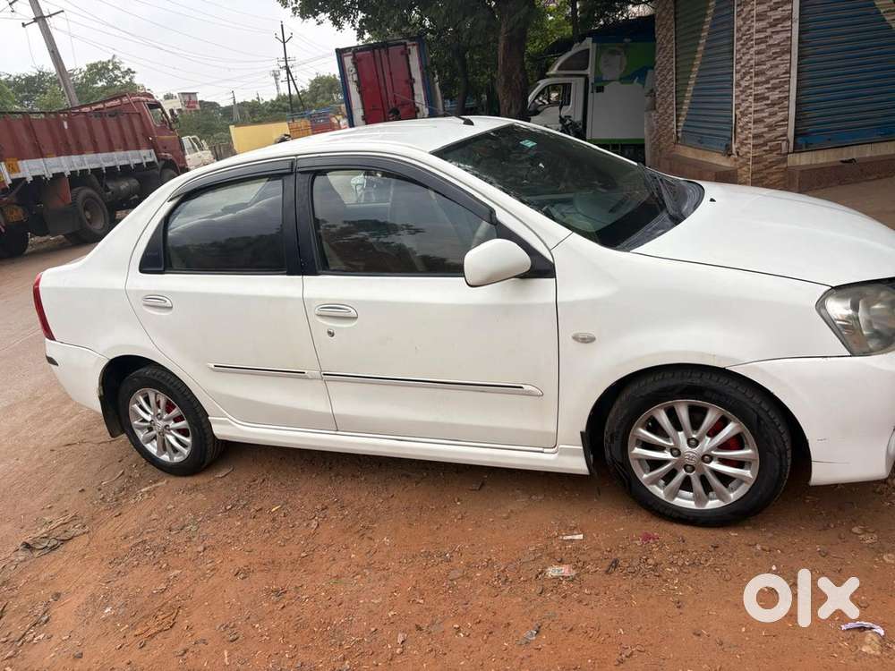 Toyota Etios Petrol 2012