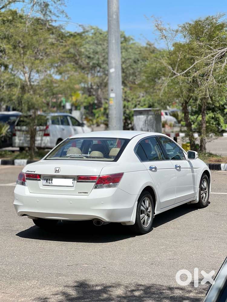 Honda Accord 2.4 Automatic, 2011, Petrol