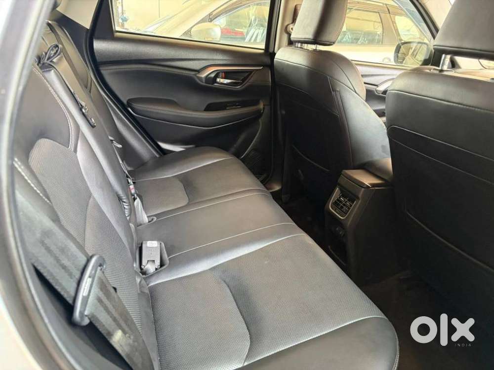 Toyota Urban Cruiser Hyryder 1.5 V Neo Drive, 2024, Petrol