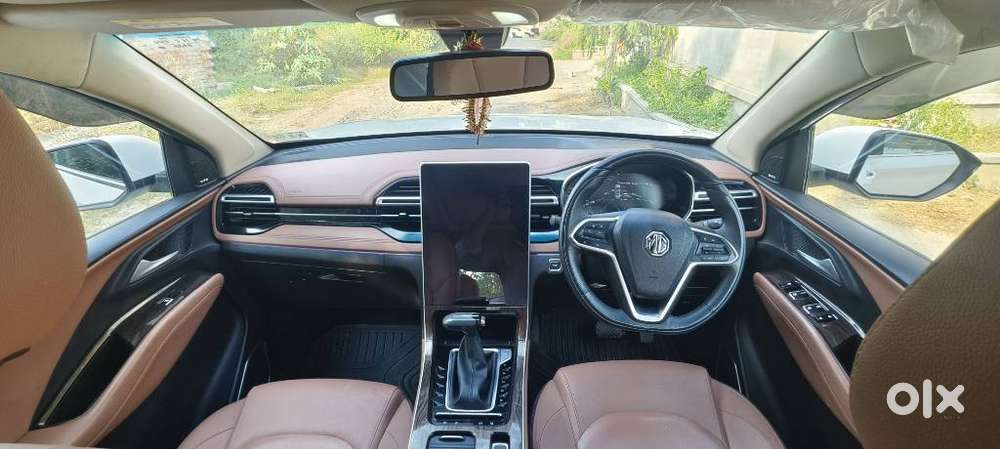 Mg Hector Plus, 2024, Petrol