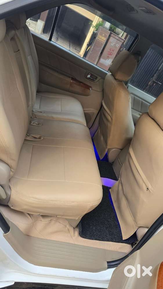 Toyota Fortuner 3.0 4x4 Manual, 2011, Diesel