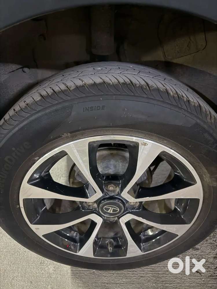 Tata Nexon 2019 Petrol 90000 Km Driven