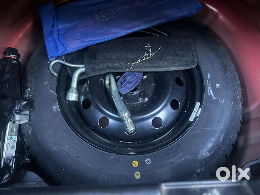 Maruti Suzuki Swift 1.2 Vxi (o), 2023, Petrol