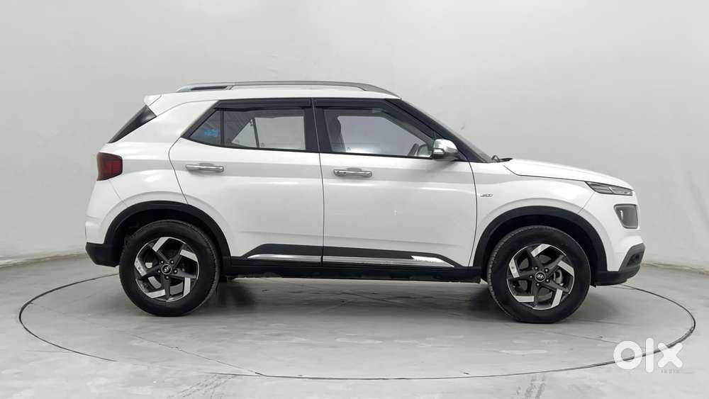 Hyundai Venue 1.0 Sx (o) Turbo Dct, 2022, Petrol