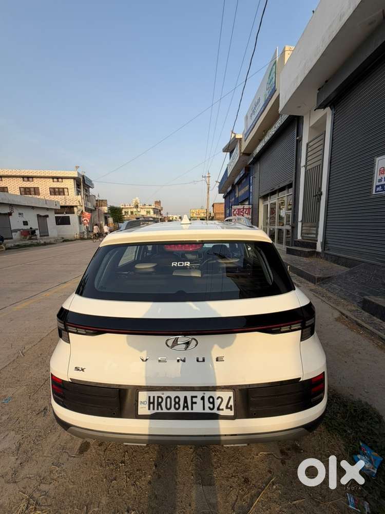 Hyundai Venue N Line 2023 Petrol Well Maintained