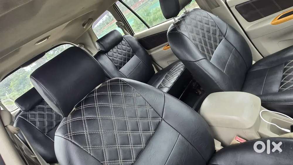 Toyota Innova 2.5 V7 2012