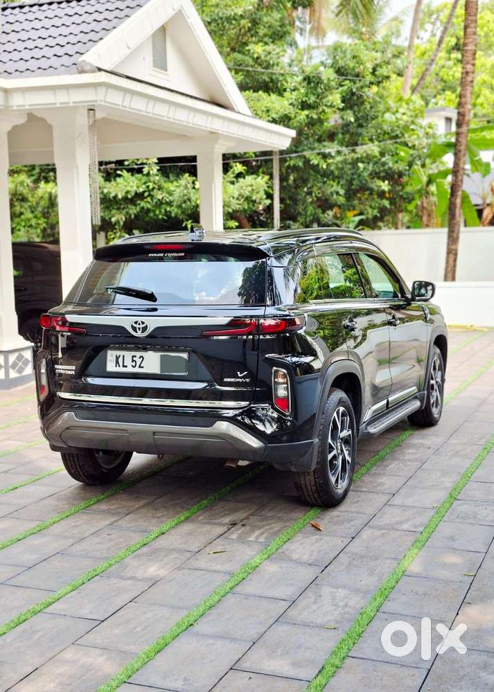 Toyota Urban Cruiser Hyryder 1.5 V Neo Drive At, 2025, Petrol