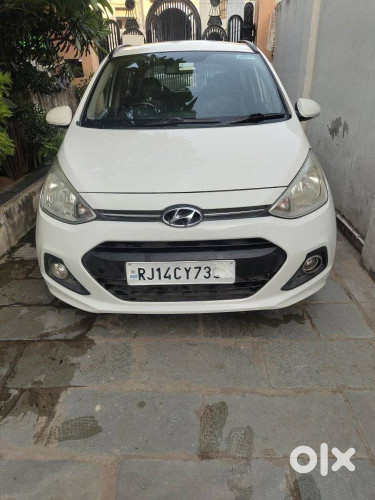 Hyundai Grand I10 Sportz(o) 1.2 Mt, 2015, Petrol