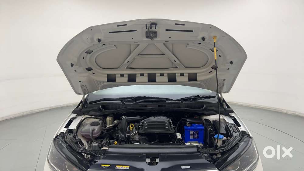 Skoda Slavia Style 1.0l Tsi Mt, 2022, Petrol