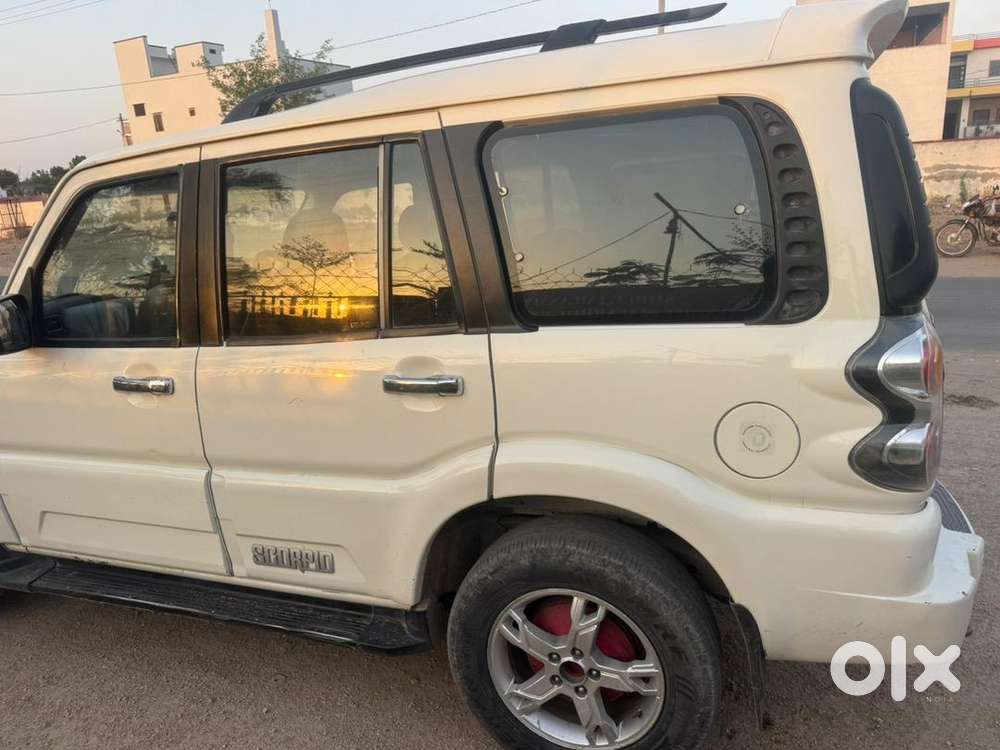 Mahindra Scorpio Classic 2015 Diesel 130000 Km Driven