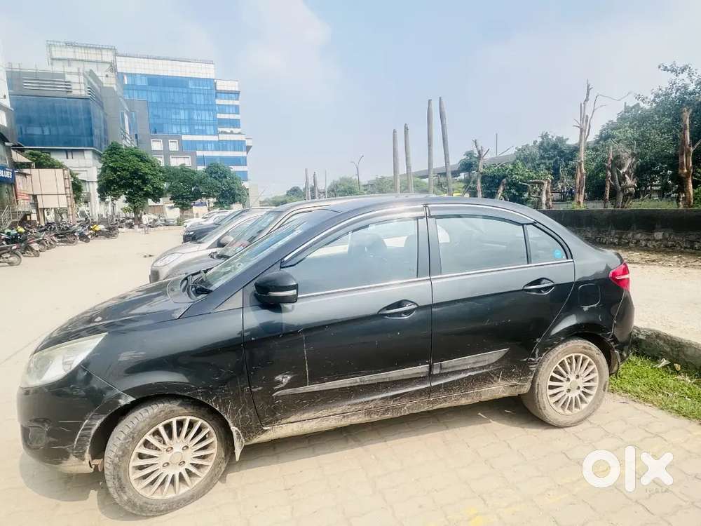 Tata Zest  Excellent Condition  Alloys + Music System + Bass Tube