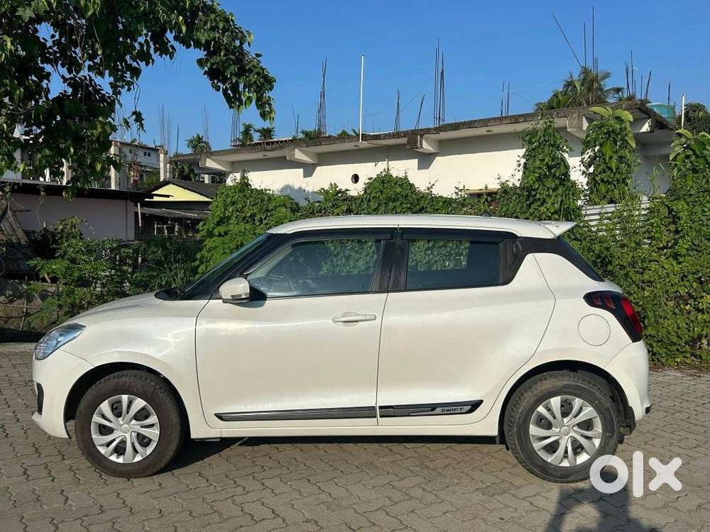 Maruti Suzuki Swift 1.2 Vxi (o), 2021, Petrol