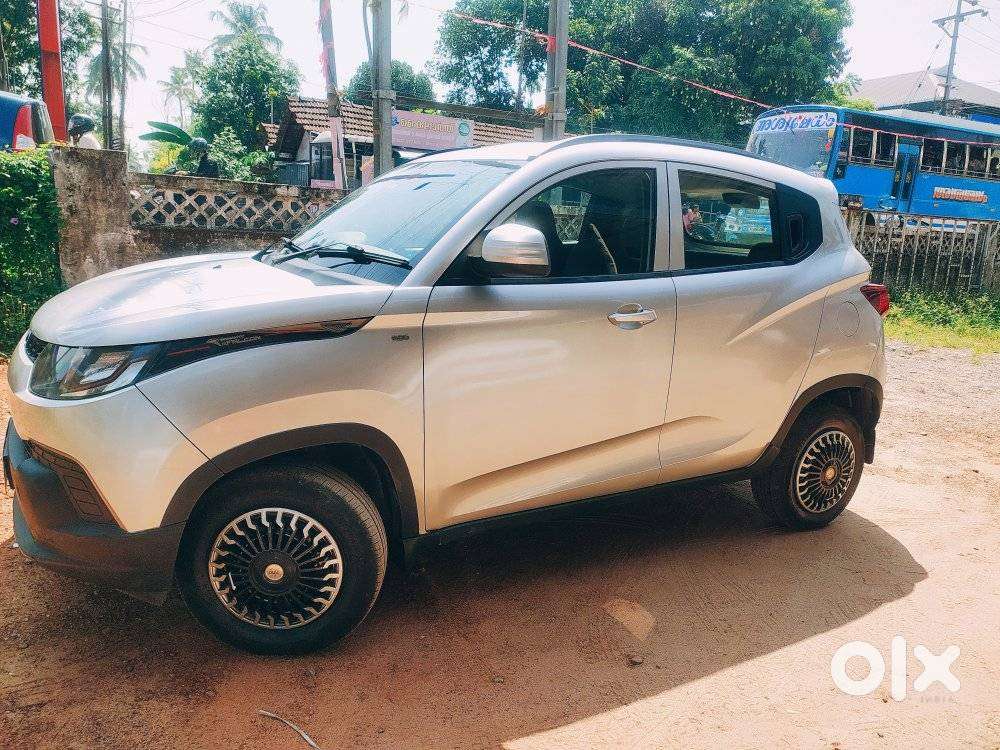 Mahindra Kuv 100 Mahindra-kuv-100-d75-k4-plus, 2016, Petrol