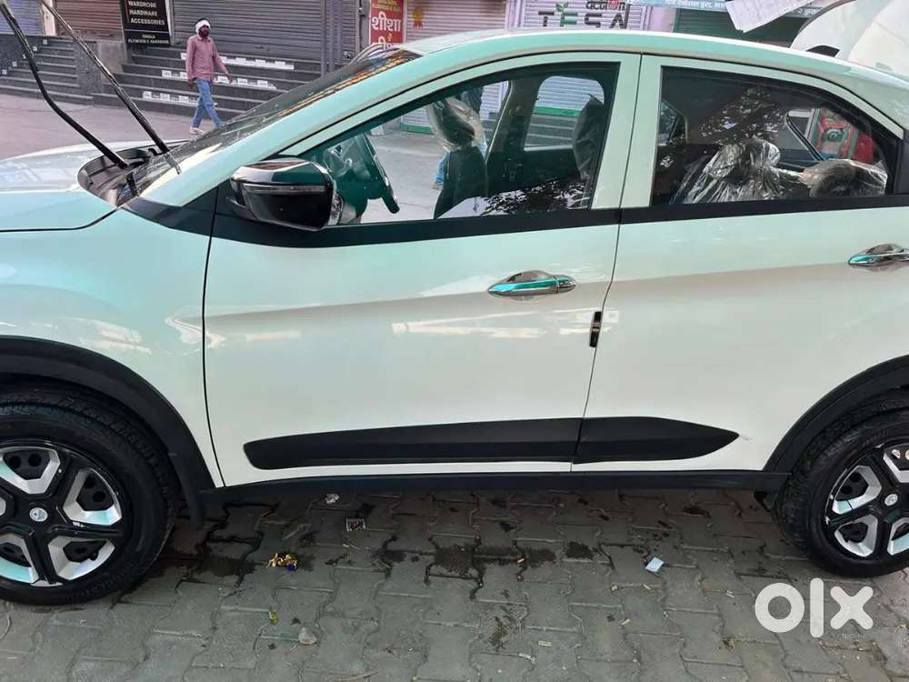 Tata Nexon 2025 Petrol 28000 Km Driven