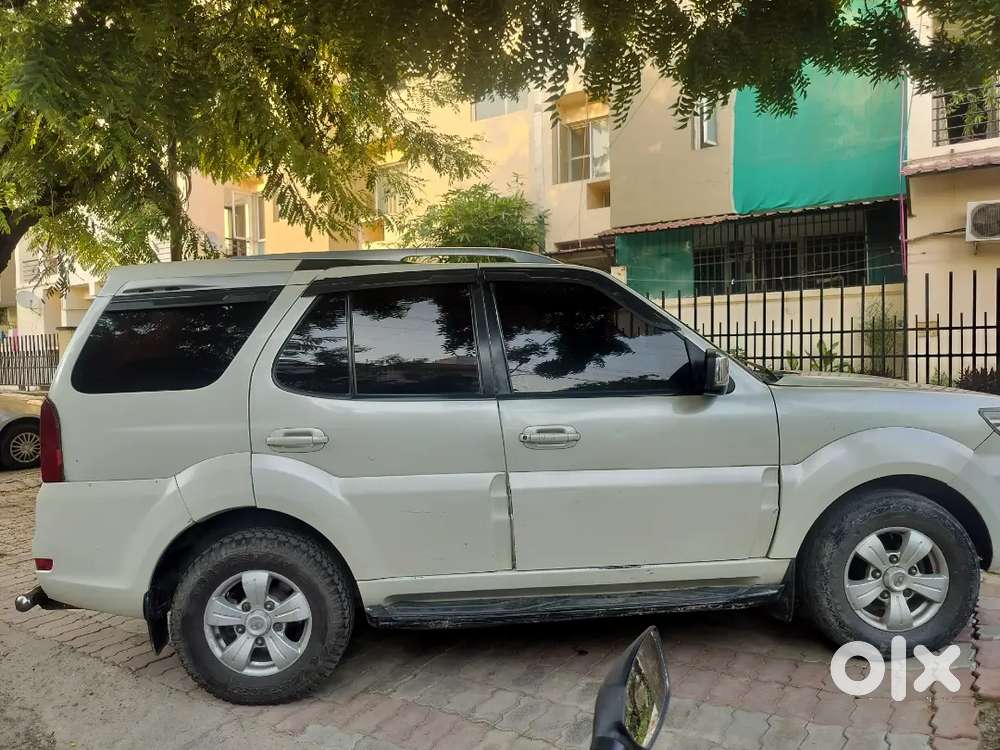 Tata Safari Storme 2014 With Manual Transmission