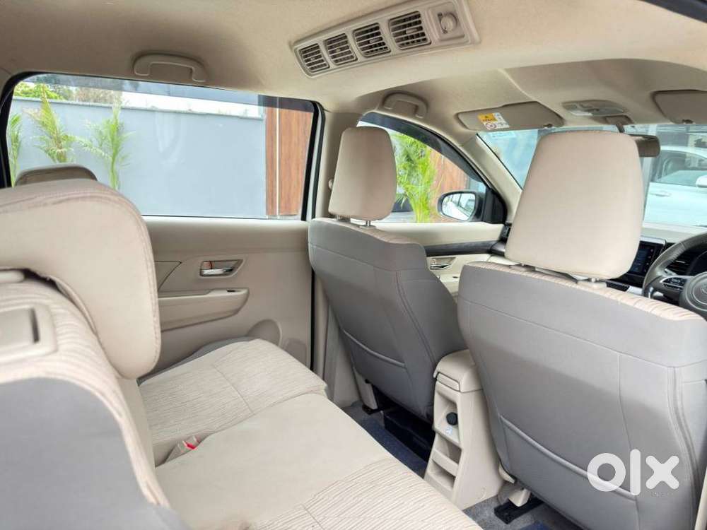Toyota Rumion V At, 2023, Petrol