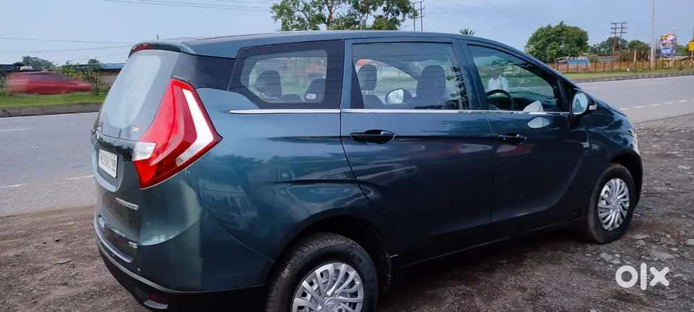 Mahindra Marazzo 219 Diesel 148000 Km Driven