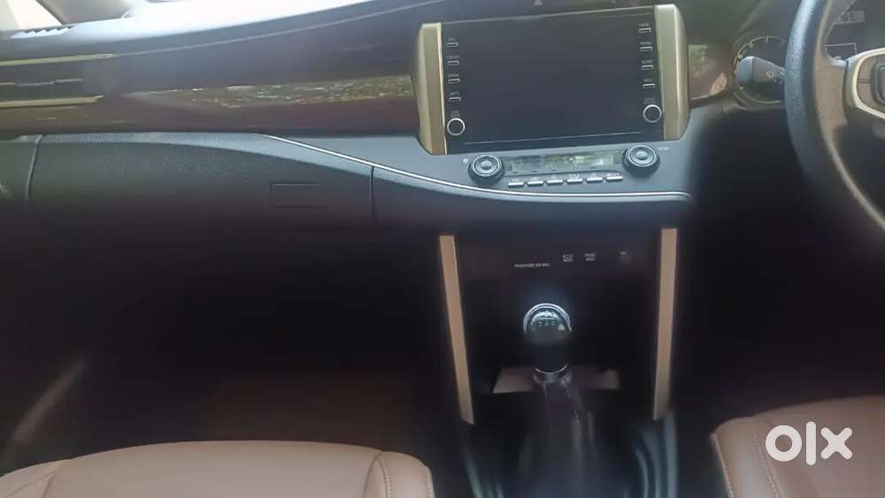 Toyota Innova Crysta 2022 Petrol Well Maintained