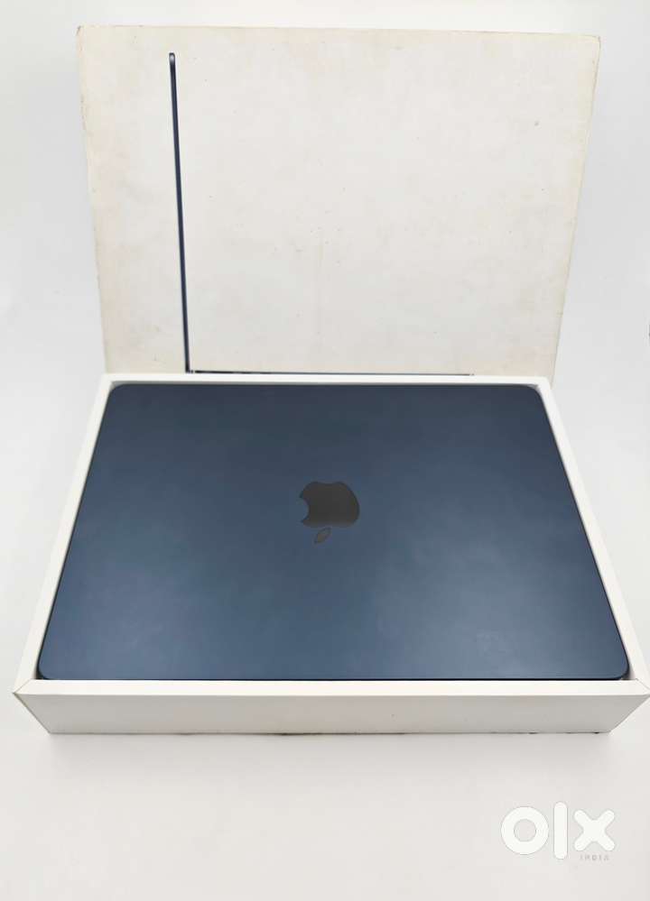 MacBook Air M2 Chip 13.3inch 256GB/8GB Midnight (Full Kit - 84% BH)
