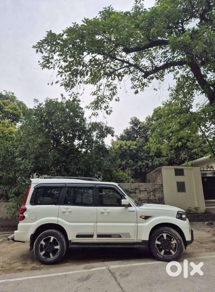Mahindra Scorpio Classic 2.2 S 11 Mt 7 Str, 2021, Diesel