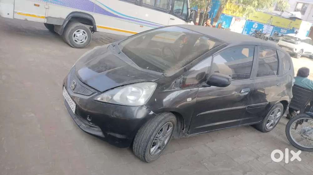 Honda Jazz 2010 Cng & Hybrids 140000 Km Driven