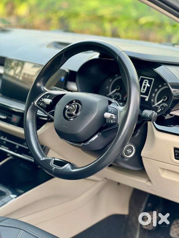 Skoda Slavia, 2022, Petrol