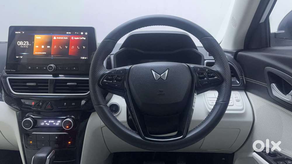 Mahindra Xuv 3xo Ax7l 1.2 Petrol At (pg), 2024, Petrol