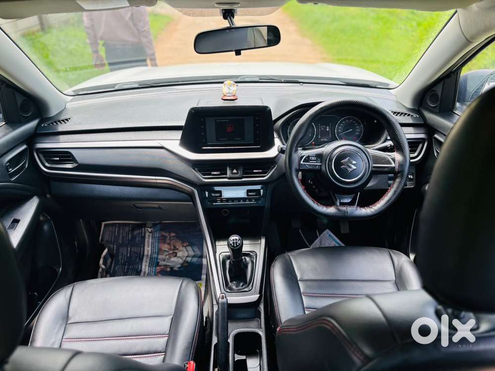 Maruti Suzuki Brezza 1.5 Vxi Smart Hybrid, 2023, Petrol