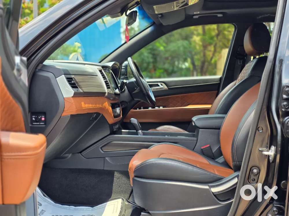 Mahindra Alturas G4 4wd At, 2019, Diesel