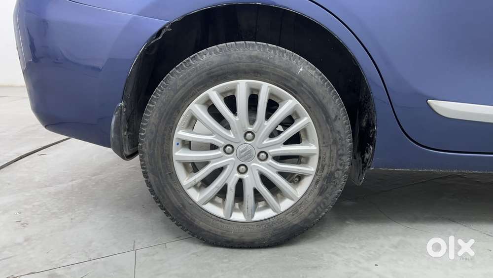 Maruti Suzuki Dzire 1.2 Zxi Amt, 2017, Petrol