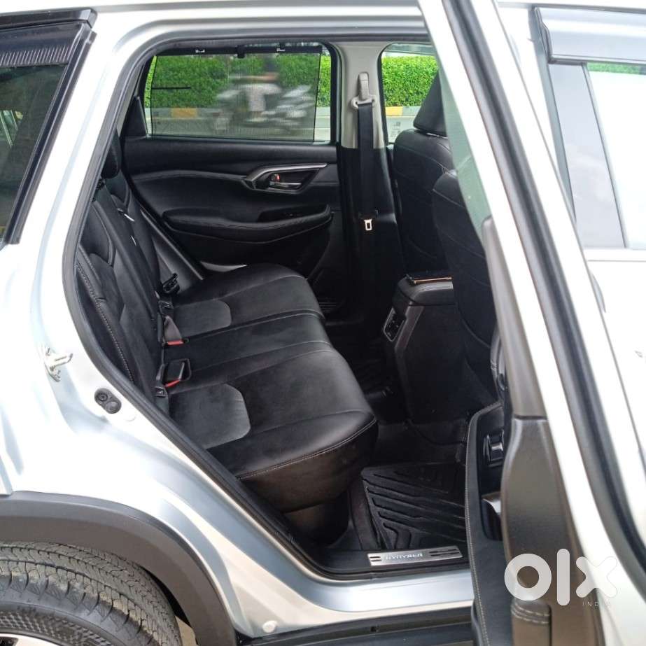 Toyota Urban Cruiser Hyryder 1.5 V Neo Drive At, 2025, Petrol