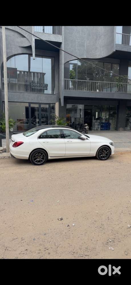 Mercedes-benz C-class 2016