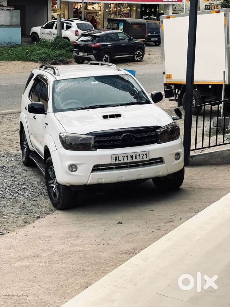 Toyota Fortuner Diesel Manual 2010