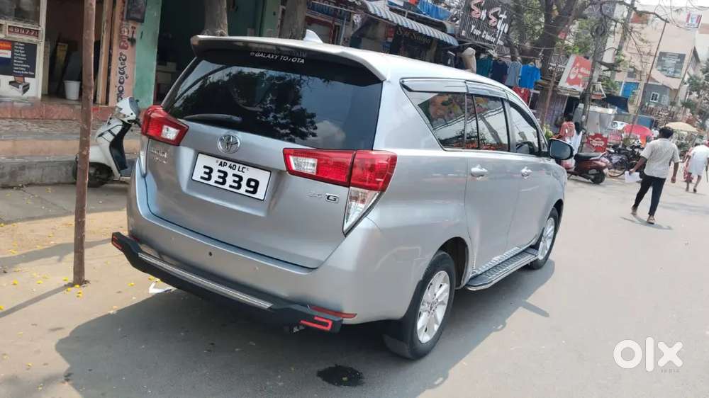 Toyota Innova Crysta 2017