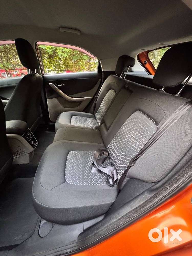 Tata Nexon 1.2 Revotron Xza Plus, 2018, Petrol