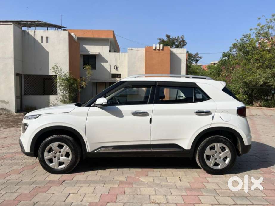 Hyundai Venue S Plus Mt 1.2 Kappa, 2021, Petrol