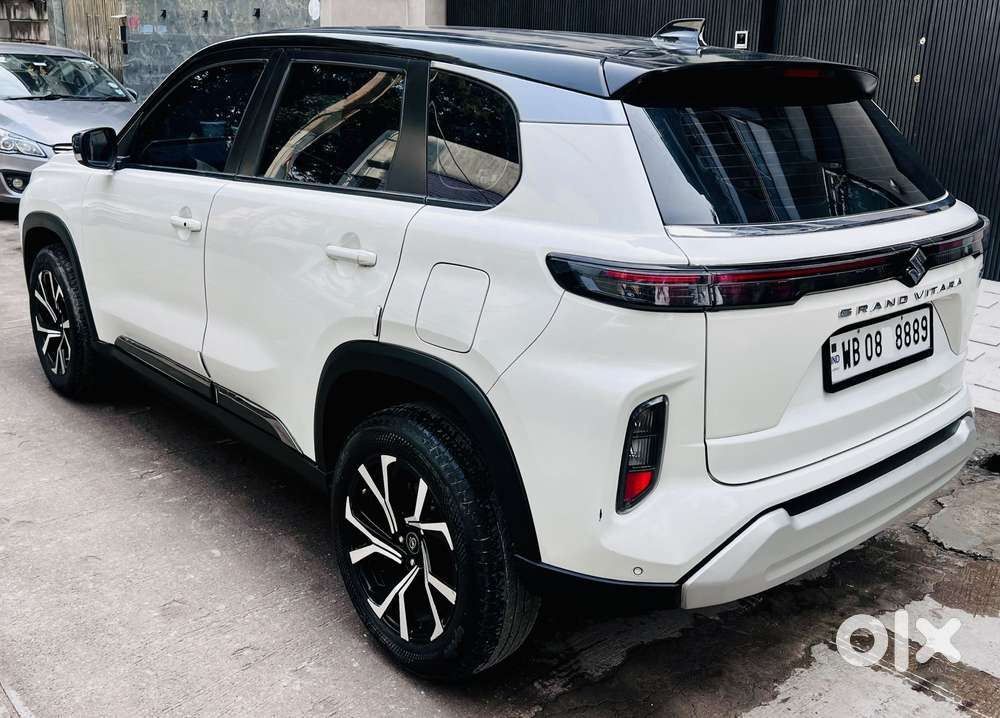 Maruti Suzuki Grand Vitara 1.5 Delta Smart Hybrid At, 2024, Petrol