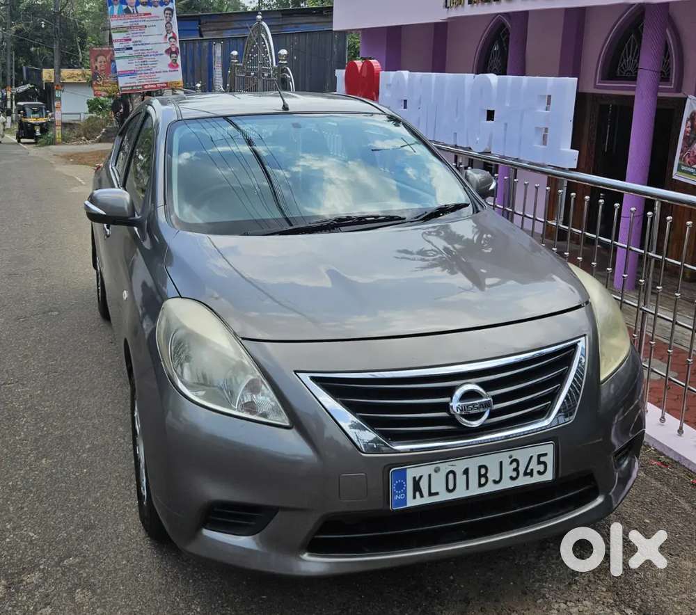 Nissan Sunny 2012 Petrol Well Maintained.